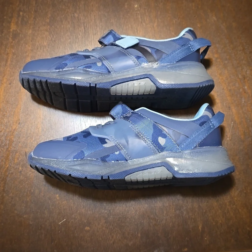 Cat &‎ Jack Navy Camo Reese Light Up Sneakers Size 13